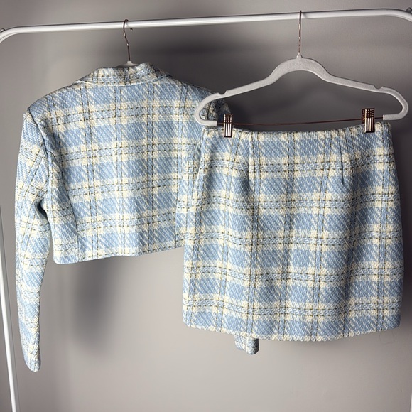 Vogue Blue and Cream Plaid Set - Picture 6 of 6